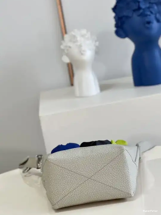 PM VUITTON HOBO CRUISER LOUIS 0518